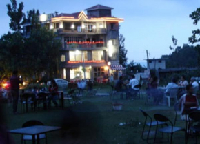 Гостиница Hotel Centre Point Resorts Palampur  Палампер
